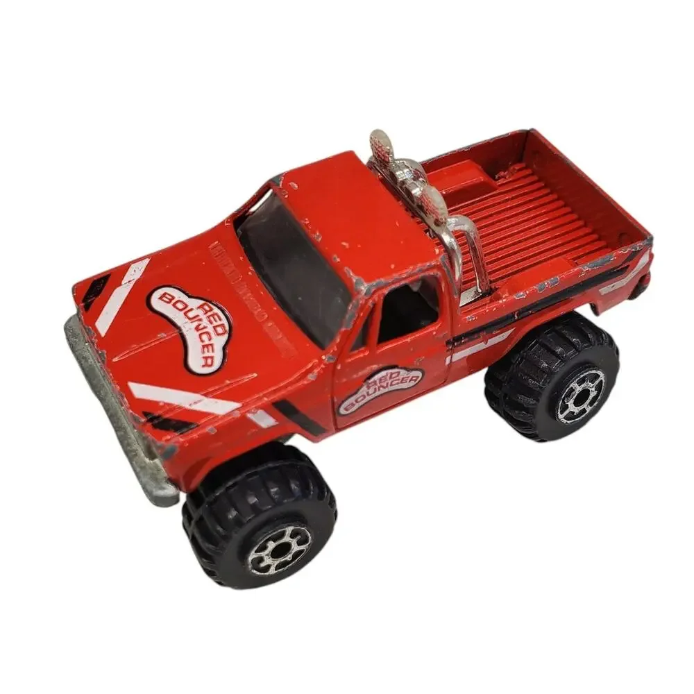 Road Champs GMC High Roller Red Bouncer 1982 Diecast Truck 1/64 Scale